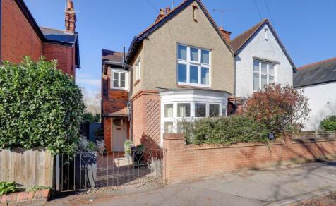 Harrogate Road, Caversham Heights, Reading