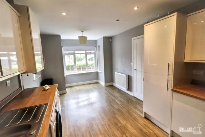 KITCHEN/DINER