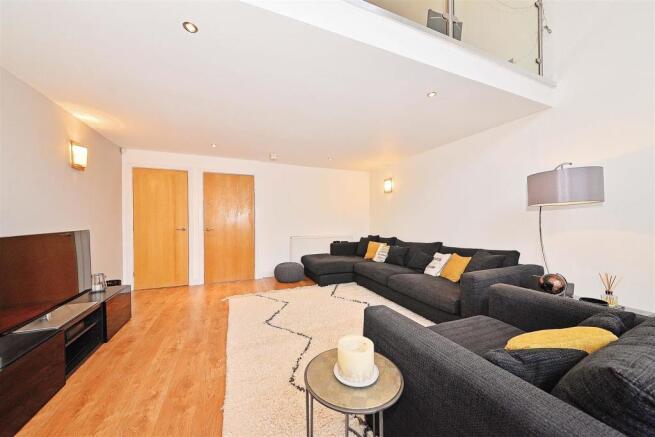 SITTING ROOM 4.jpg