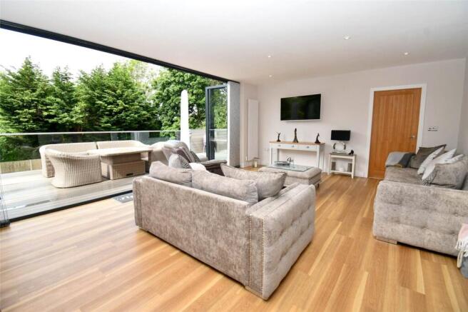 West Close, Prenton, Wirral photo 4
