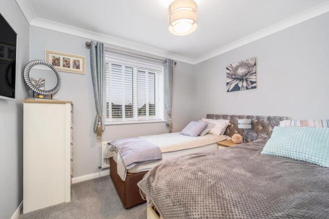 6 Ambleside Drive (Spalding)-27