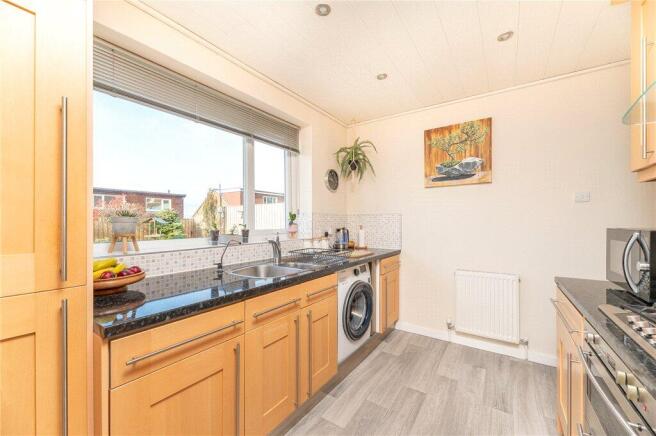 2 bed Bungalow for sale Image 7