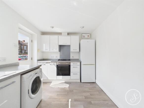 2 bed Town House for sale Image 7