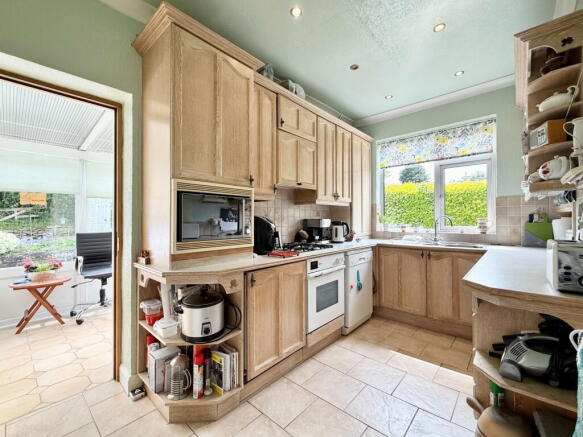 3 bed Detached Bungalow for sale Image 11
