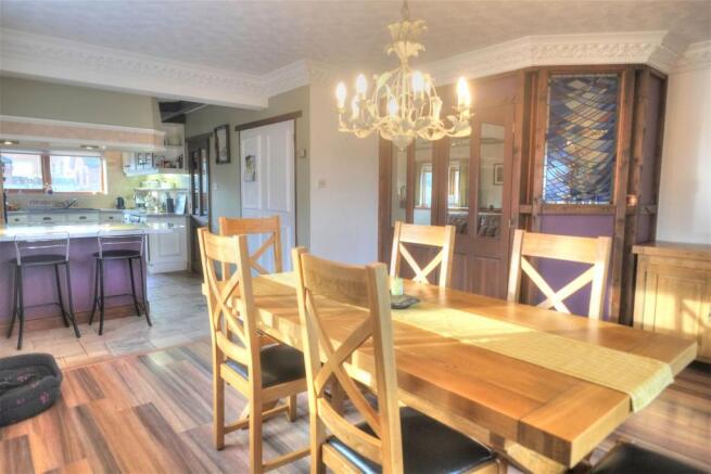 Kitchen/Dining Room