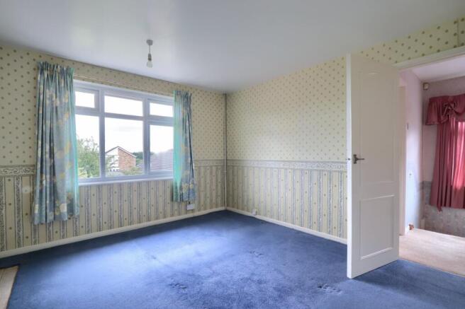 3 bed Semi-Detached for sale Image 8