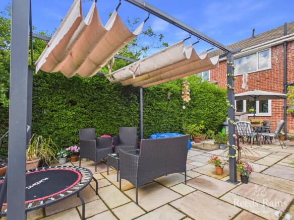 3 bed Semi-Detached for sale Image 9