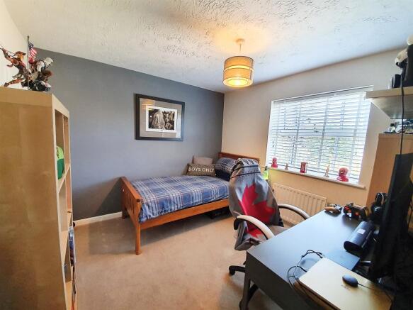 Photo 12
