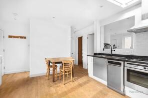 Flat E, 7, Huntingdon Street, London N1 1BU