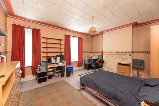 4 bed Terraced for sale Image 11