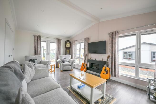 2 bed Park Home for sale Image 5
