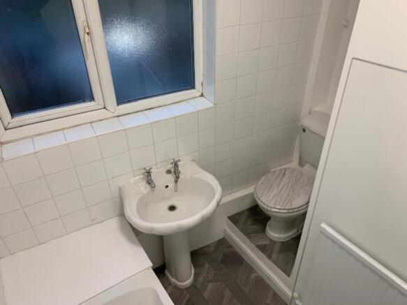 2 bed Terraced to rent Image 11