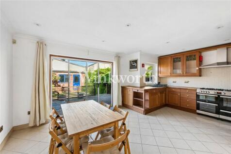 Downhills Way, London, N17