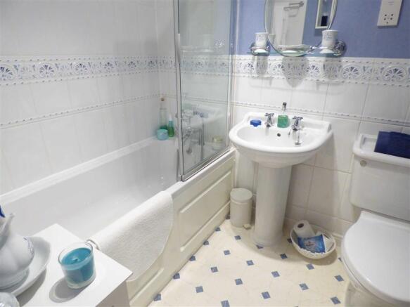 Photo 9