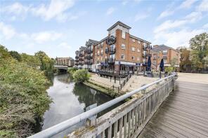 Flat 13, Booth House, High Street, Brentford TW8 8LL