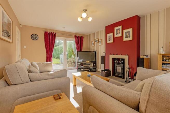 Reception Room-3.jpg