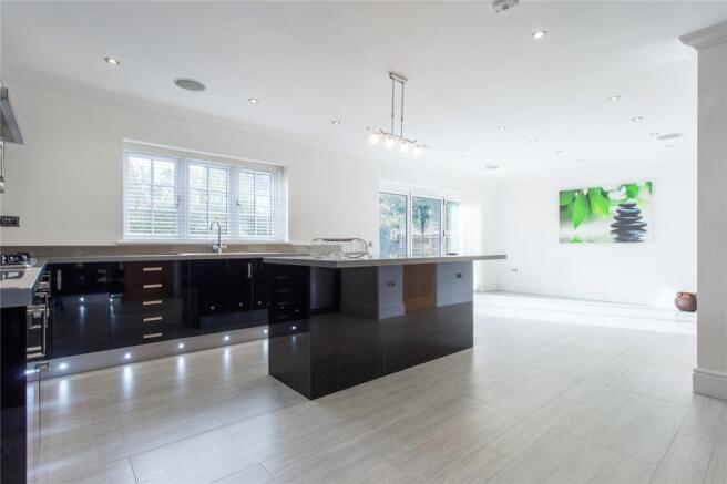 Kitchen/ Dining Room