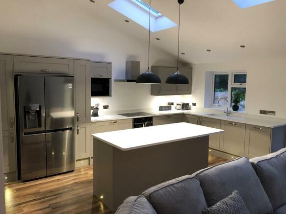 Kitchen new.jpg