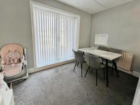 3 bed Semi-Detached for sale Image 7