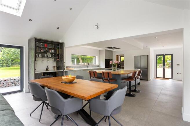 Kitchen/Dining Room