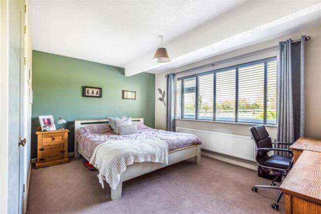 Bedroom.jpg