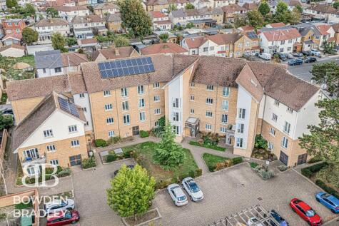 New Mossford Way, Barkingside, IG6