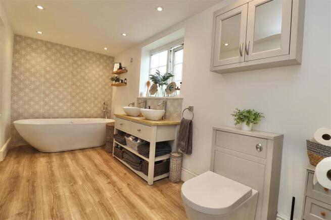 3 bed Detached for sale Image 12