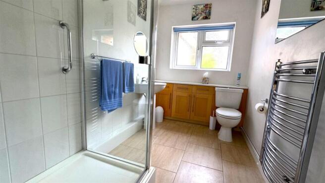 Downstairs bathroom.jpg