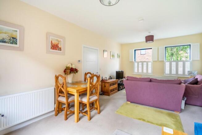 2 bed Semi-Detached for sale Image 8