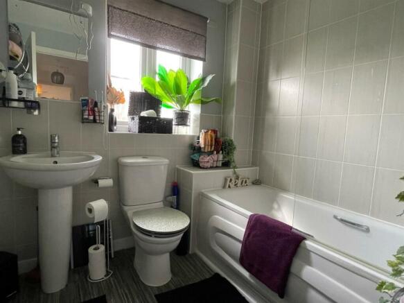 Bathroom.jpg