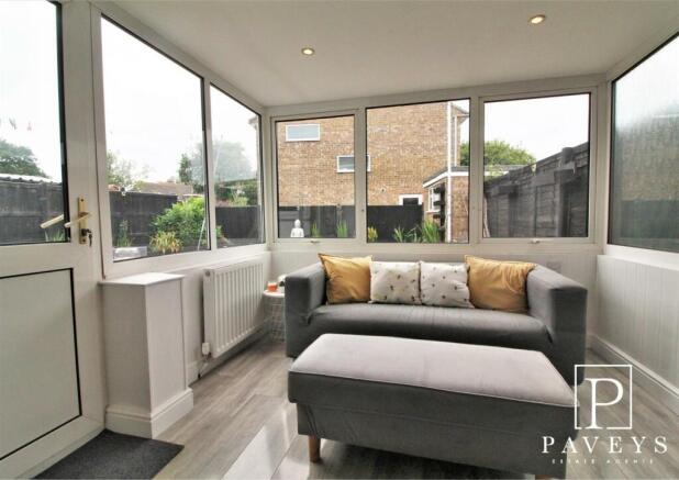 GARDEN ROOM