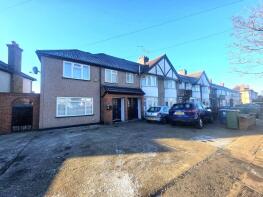 563b, Kenton Lane, Harrow HA3 7LB