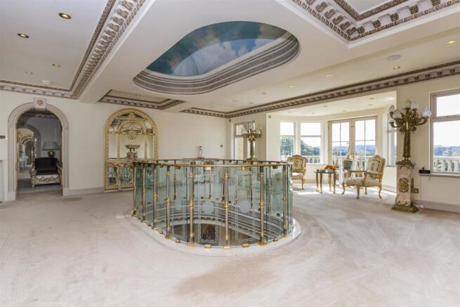 Galleried Landing  (6).jpg