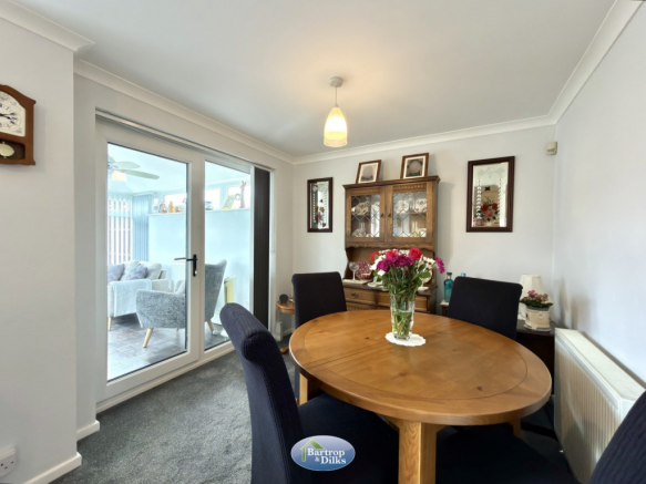 3 bed Semi-Detached for sale Image 11