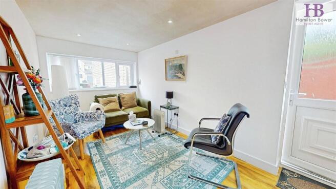 2 bed Semi-Detached for sale Image 10