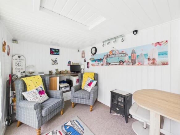 3 bed Semi-Detached for sale Image 11