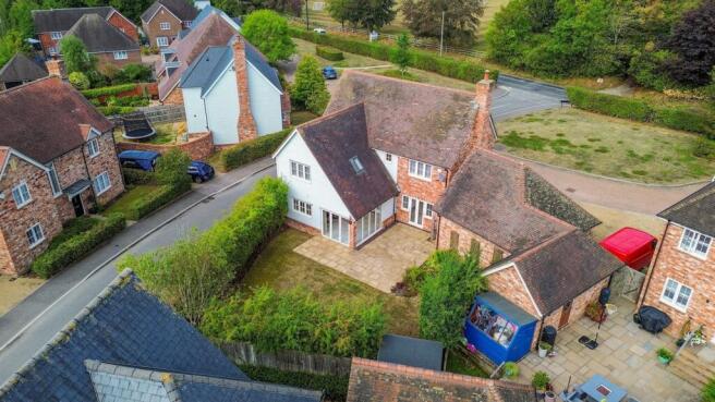 Ibis Close, Ardingly, RH17 photo 4