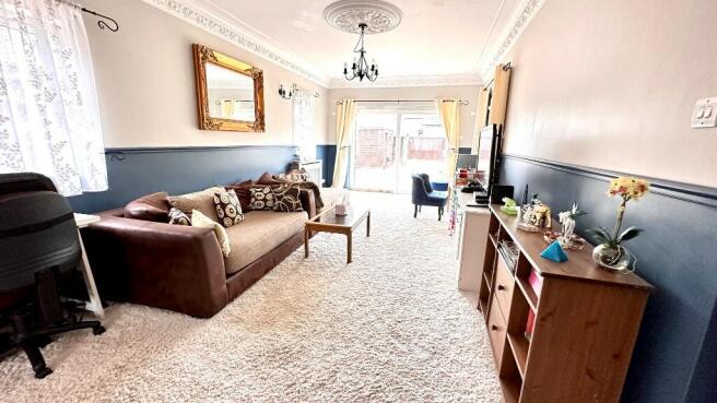 Lounge/Family Room