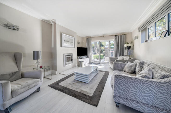 1362177-1-68e3eb1...