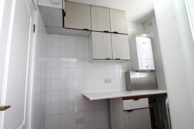 3 bed Detached Bungalow to rent Image 8