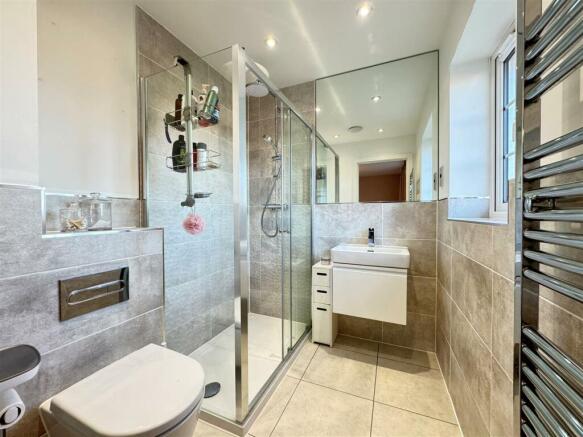 Ensuite.jpg