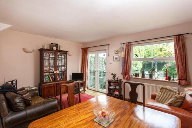 3 bed Semi-Detached for sale Image 4