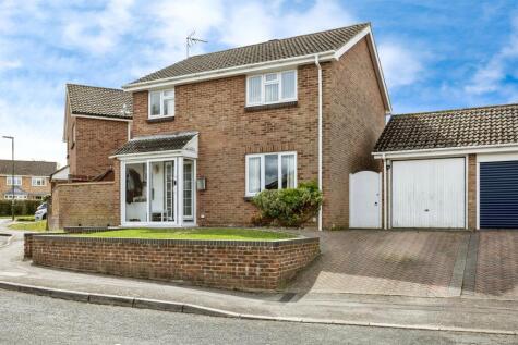 Farhalls Crescent, Horsham, RH12 image 28