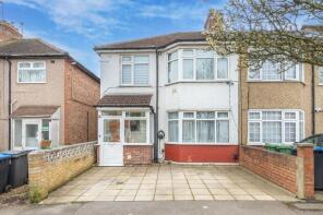 32, Greenbank Avenue, Wembley HA0 2TF