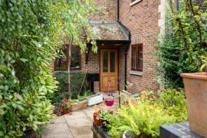 Flat 8, Delawarr Gardens, Raleigh Park Road, North Hinksey, Oxford OX2 9GE