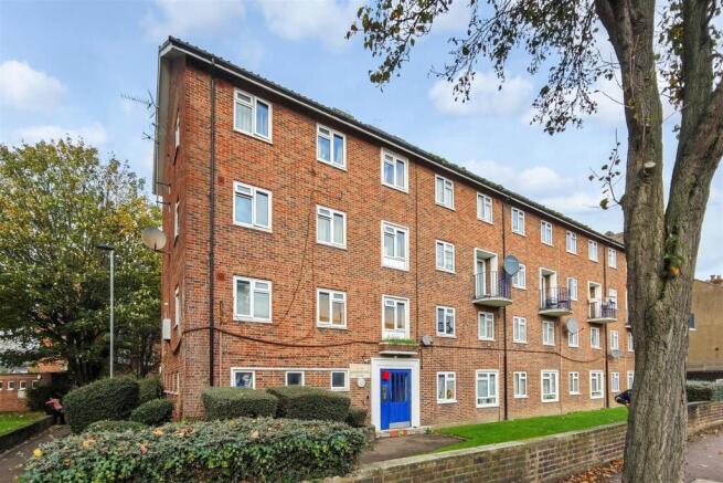 flat 11 livingstone court (12).jpg