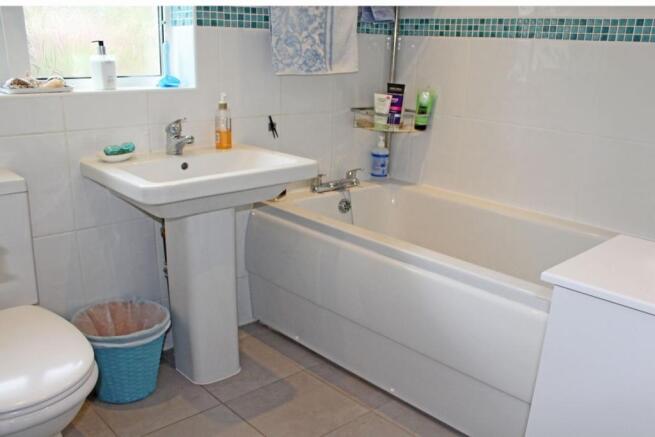 Bathroom / WC