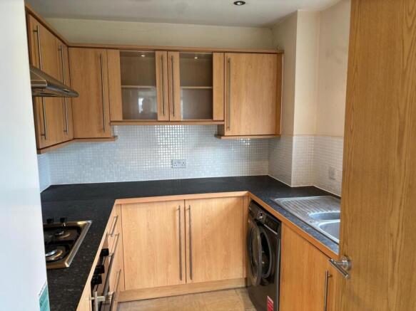 1 bed Apartment for sale Image 6