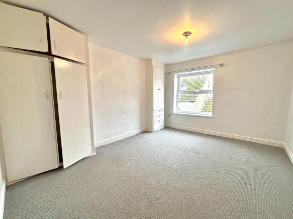 2 bed Flat to rent Image 9