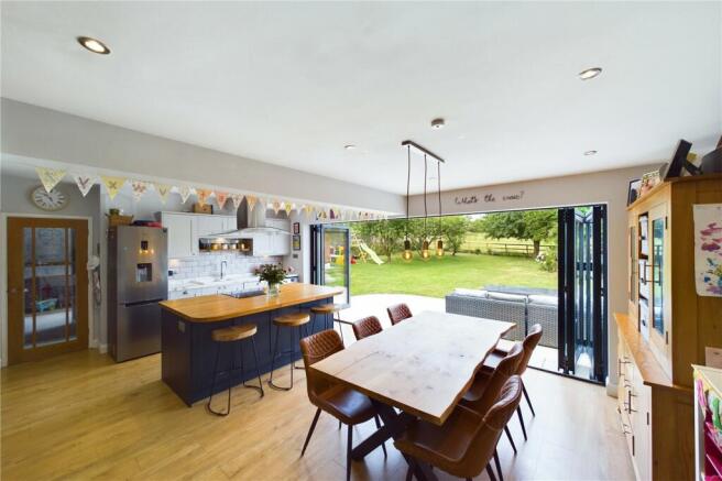 Kitchen Diner